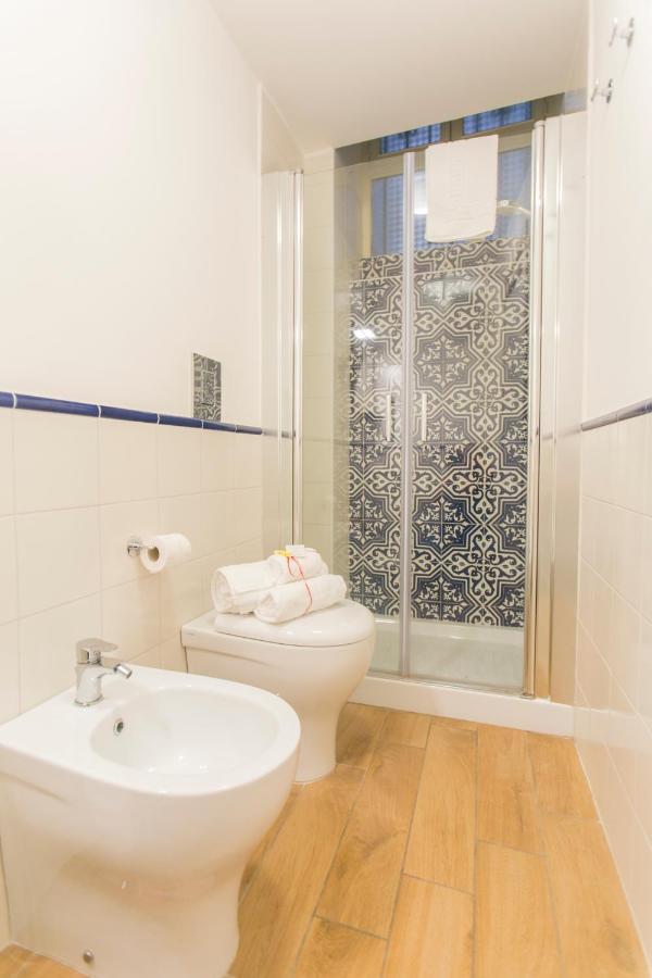 Casetta Partenopea Holiday House Napoli Bagian luar foto